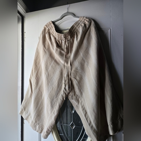 Lane Bryant Tan Linen Blend Cropped Pants-Size 26/28 - Picture 3 of 5